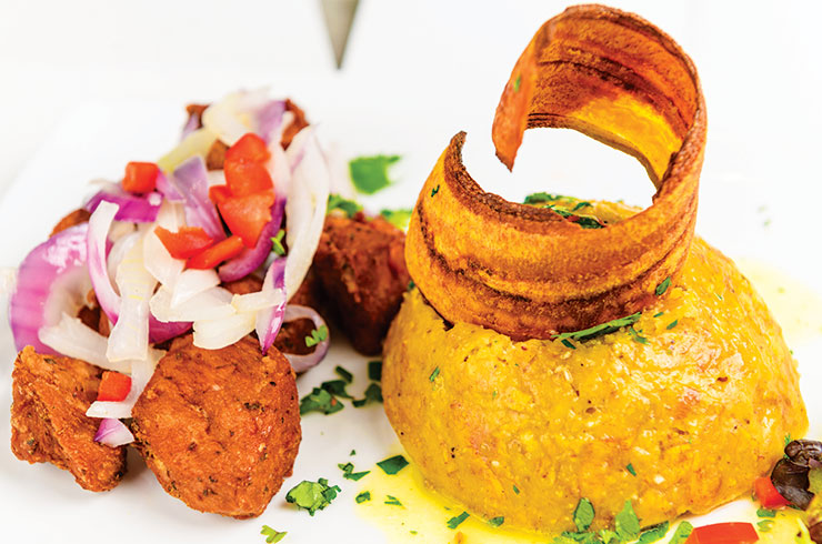 Mofongo Con Carne Frita
